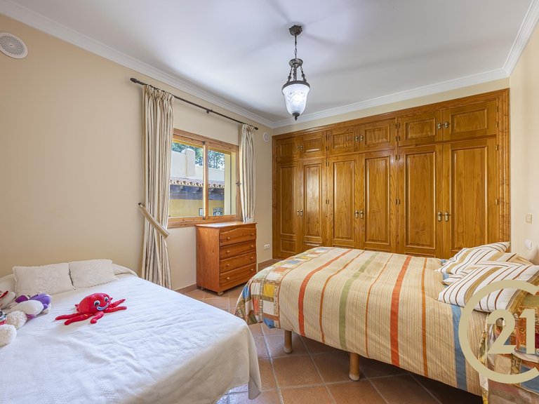 Villa for sale in Estepona, Málaga 21