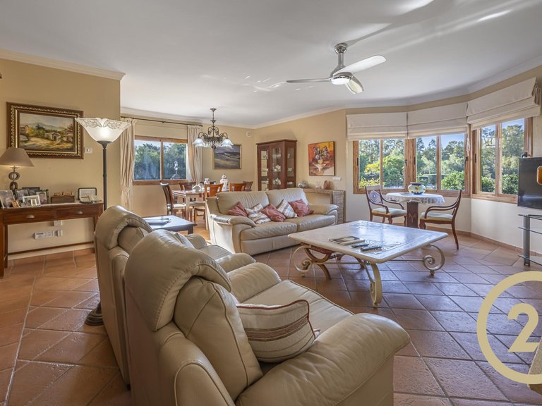 Villa for sale in Estepona, Málaga 24