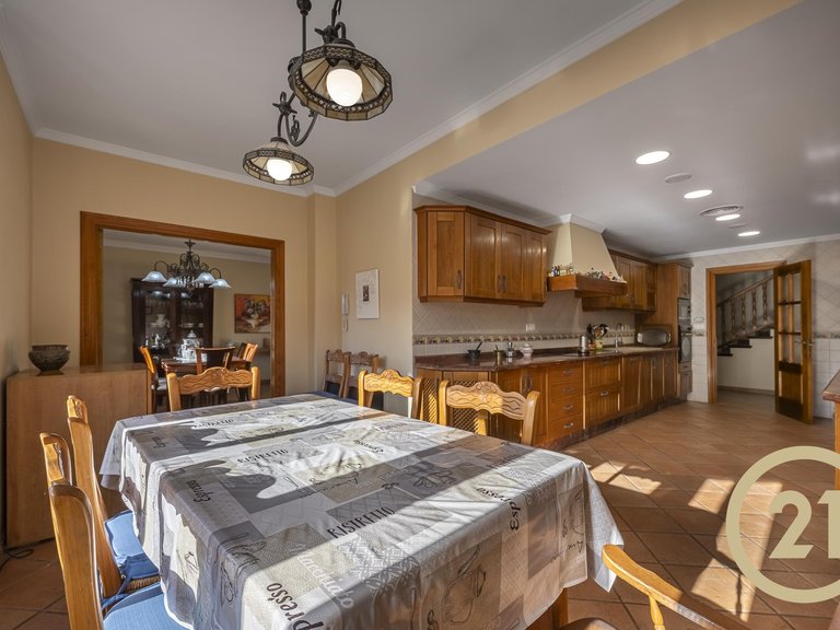 Villa for sale in Estepona, Málaga 2