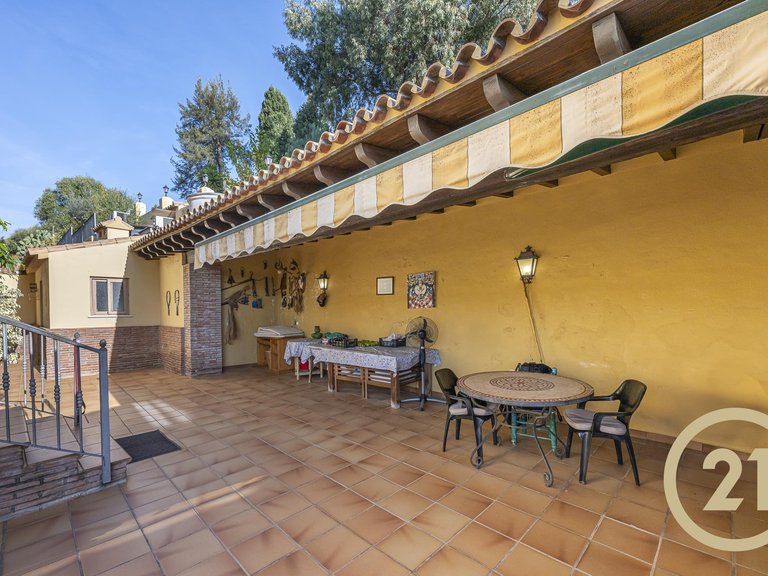 Villa for sale in Estepona, Málaga 8