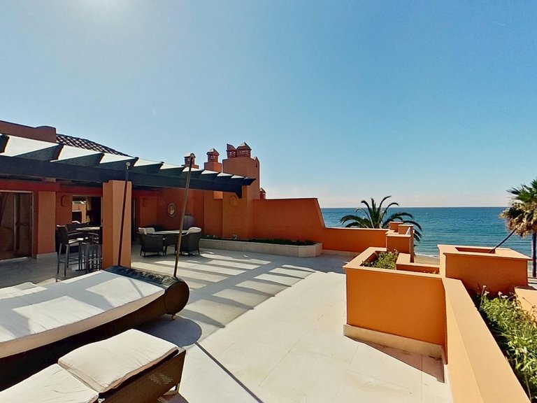 Unique frontline beach penthouse with panoramic sea views ! - Reserva de los Monteros, Marbella 12