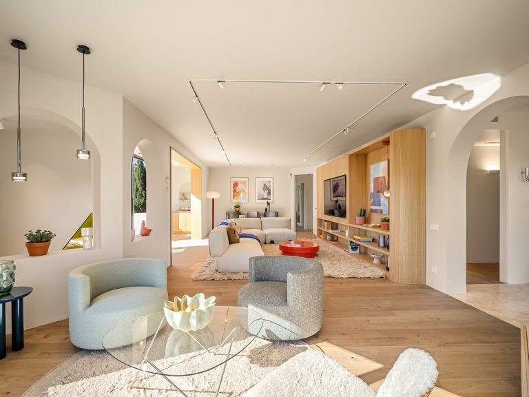 Exclusive villa in a quiet corner of the Golf Valley in Nueva Andalucia, Marbella 5