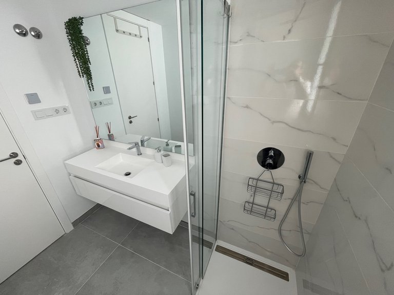 Estepona. URB. MIRADOR ESTEPONA HILLS, BAJO EXCLUSIVO con VISTAS AL MAR y ESTEPONA 8