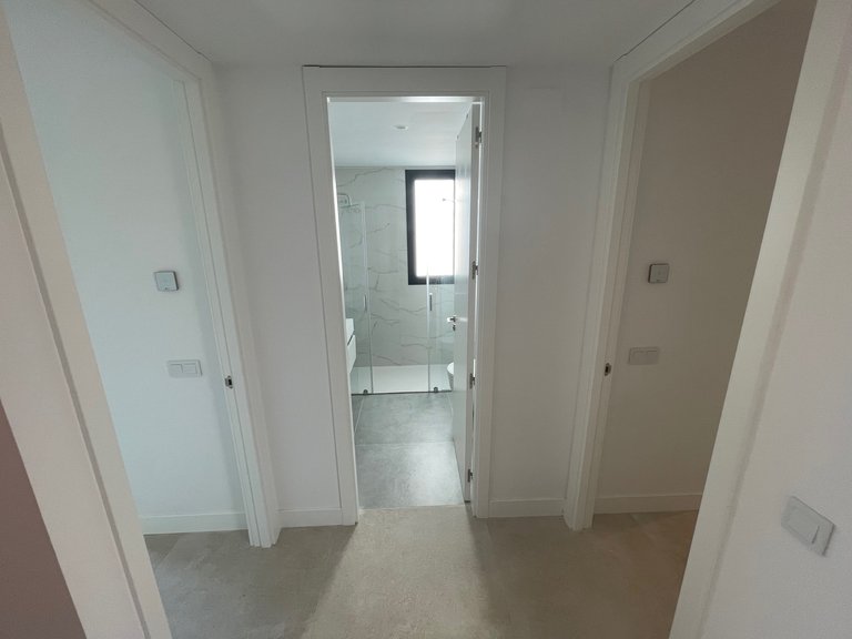 Estepona. URB. MIRADOR ESTEPONA HILLS, BAJO EXCLUSIVO con VISTAS AL MAR y ESTEPONA 2