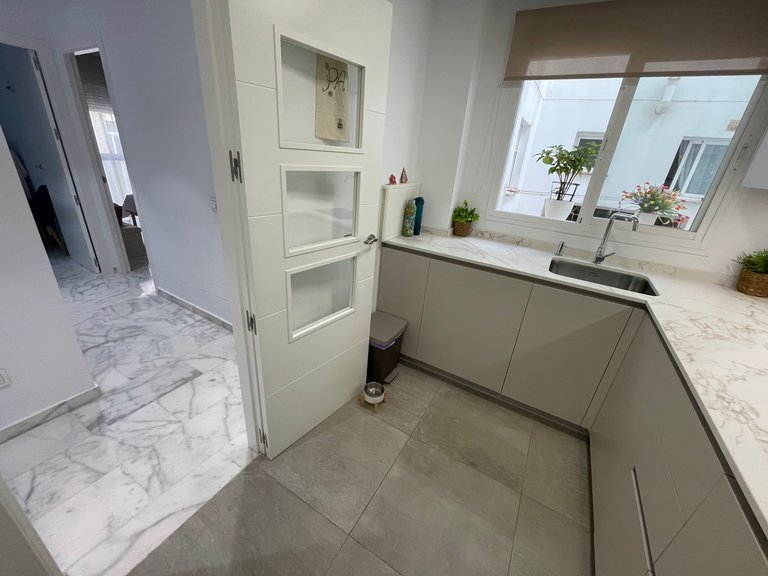 Sea Views Next to the Beach yours flat for sale in Estepona, Málaga 9