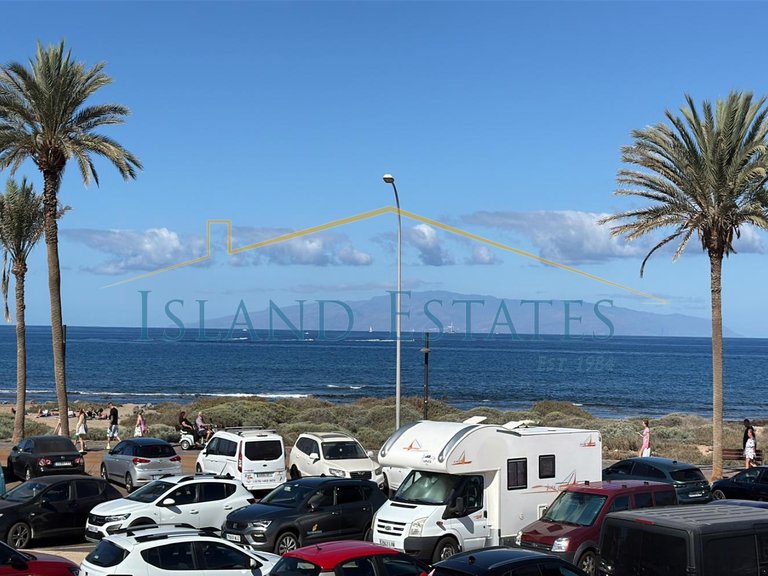 3 Bedroom Townhouse front line to the sea 20