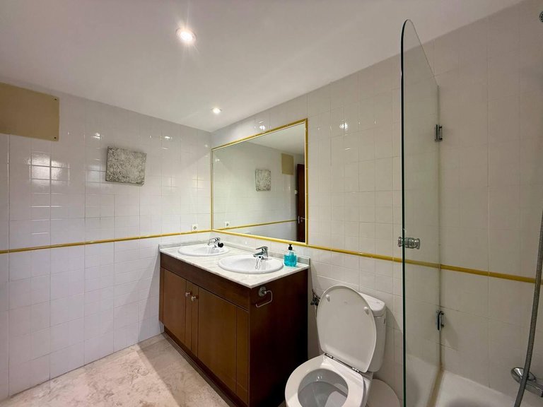 Apartment in “La Recoleta” – 2 Bedrooms, 2 Bathrooms, Garage + Storage Room, Communal Pools 14