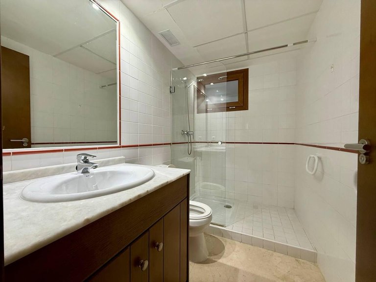 Apartment in “La Recoleta” – 2 Bedrooms, 2 Bathrooms, Garage + Storage Room, Communal Pools 22