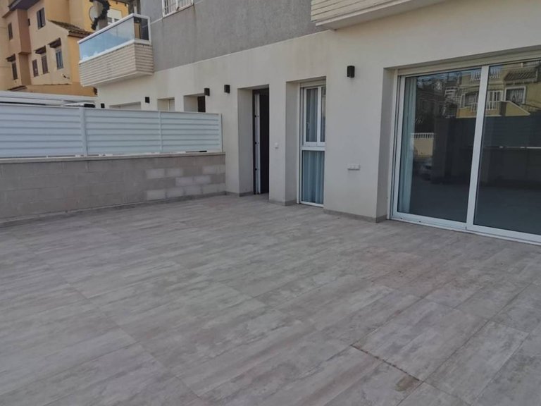 Apartment for sale in Torrevieja, Alicante 13