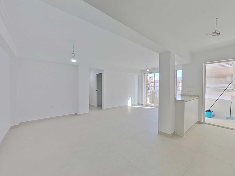 Siente el Mar Desde lo Alto en Este Ático Único 4