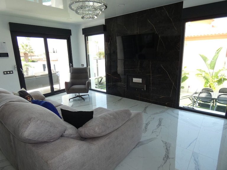 Villa for Sale in Alicante, Alicante 12