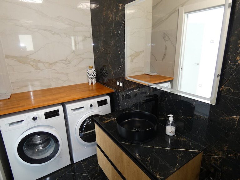 Villa for Sale in Alicante, Alicante 18