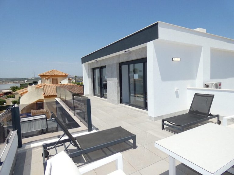 Villa for Sale in Alicante, Alicante 26