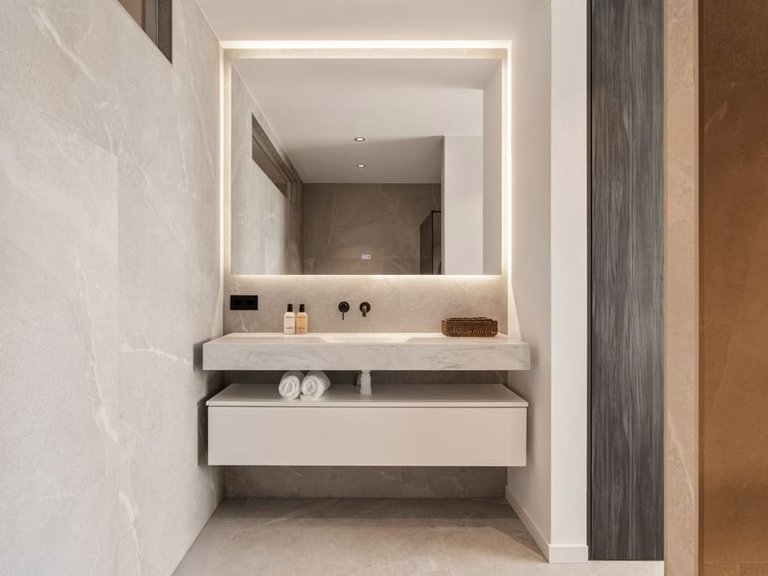 Apartment for Sale in Marbella, Malaga 23