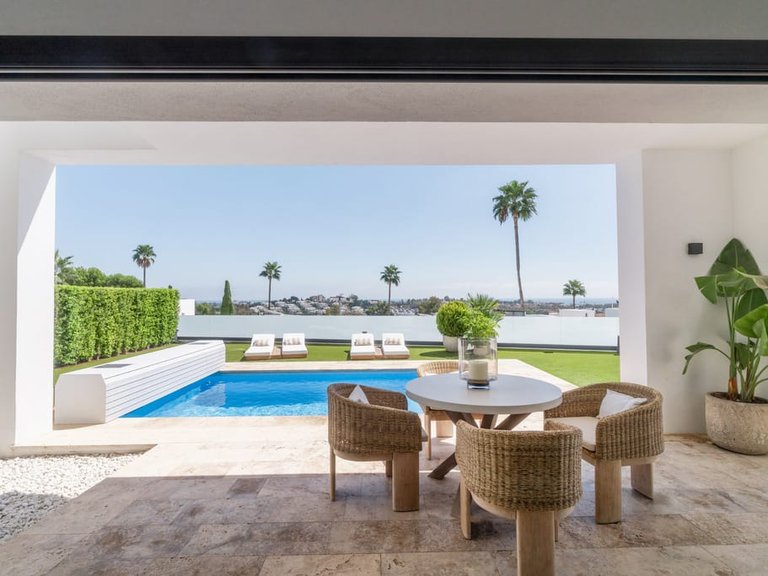 Villa for Sale in Benahavís, Malaga 10
