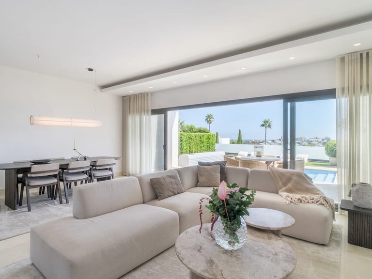 Villa for Sale in Benahavís, Malaga 13