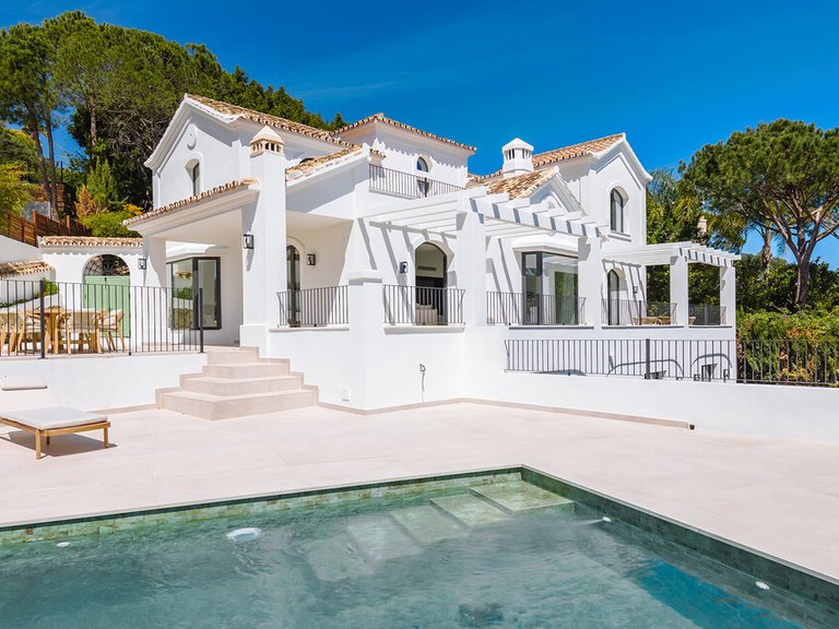 Villa for Sale in Marbella, Malaga 1