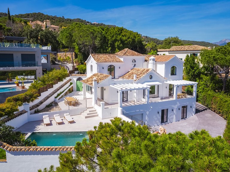 Villa for Sale in Marbella, Malaga 3