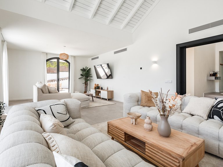 Villa for Sale in Marbella, Malaga 9