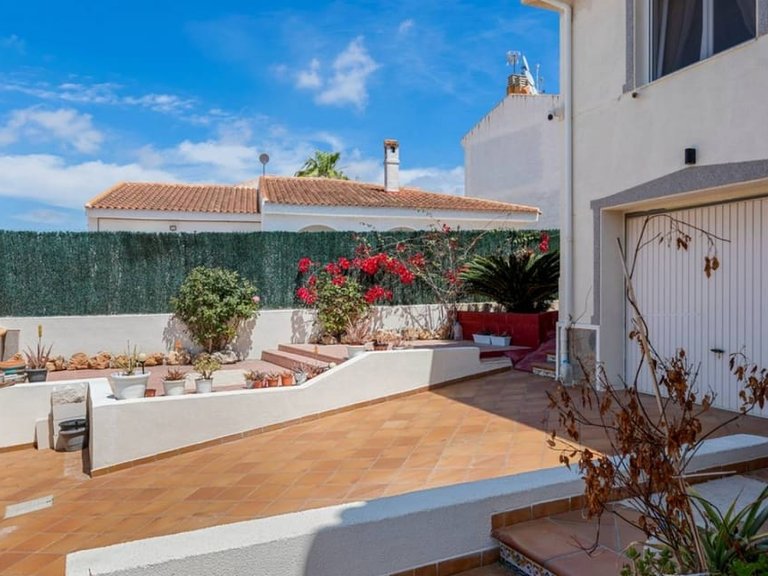 Villa for Sale in Benijofar, Alicante 25