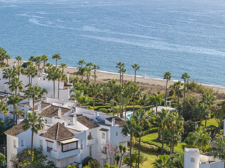 Apartment for Sale in Estepona, Malaga 1