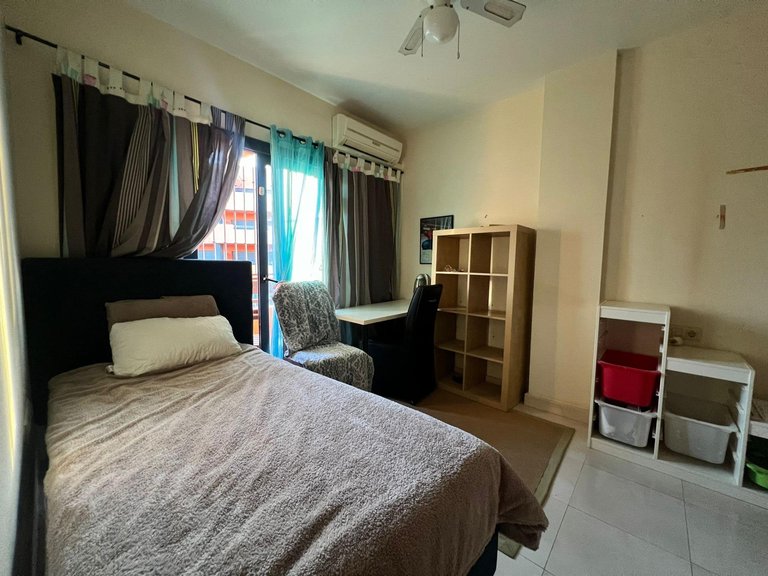 Beautiful Semi-Detached House in Villamartín 7