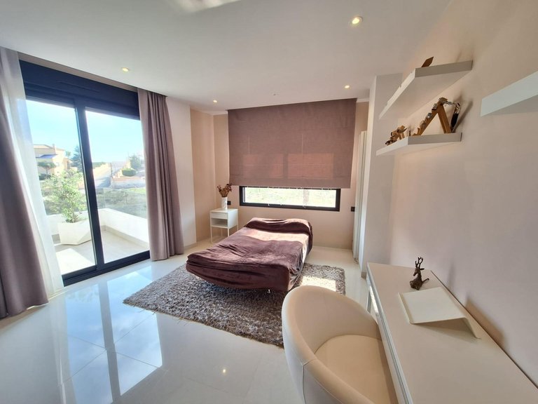 Exclusive Townhouse in Villamartín–Las Filipinas, Orihuela Costa 9