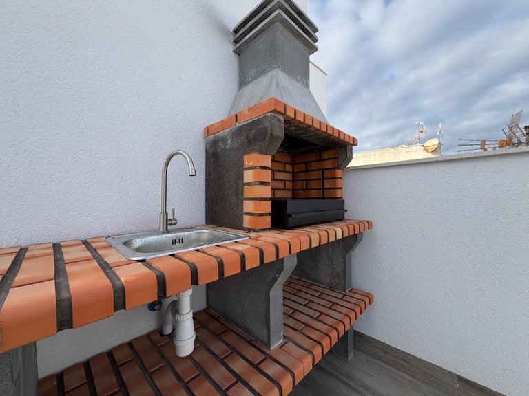 NEW APARTMENT IN THE “ALEGRIA 21” RESIDENTIAL COMPLEX WITH GARAGE INCLUDED 3 BEDROOMS · 2 BATHROOMS · 113 m² · POOL + SAUNA + BARBECUE 20