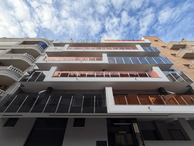 NEW APARTMENT IN THE “ALEGRIA 21” RESIDENTIAL COMPLEX WITH GARAGE INCLUDED 3 BEDROOMS · 2 BATHROOMS · 113 m² · POOL + SAUNA + BARBECUE 22