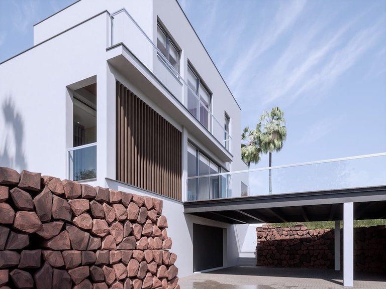 Villa for Sale in Lagos, Algarve 10