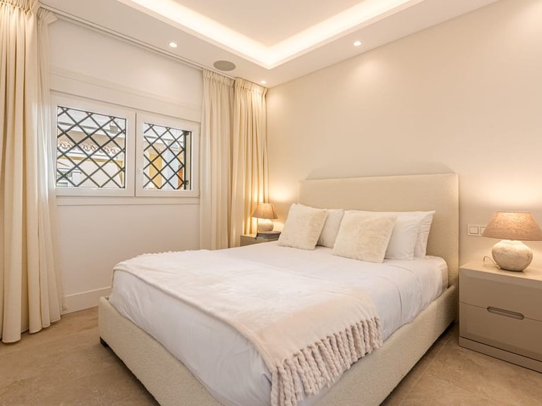 Villa for Sale in Marbella, Malaga 22