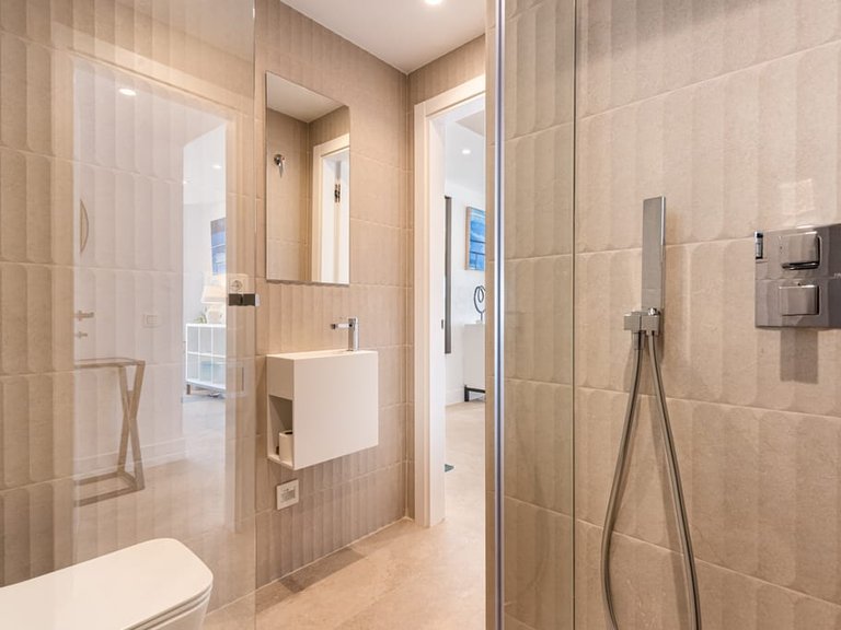 Villa for Sale in Marbella, Malaga 25