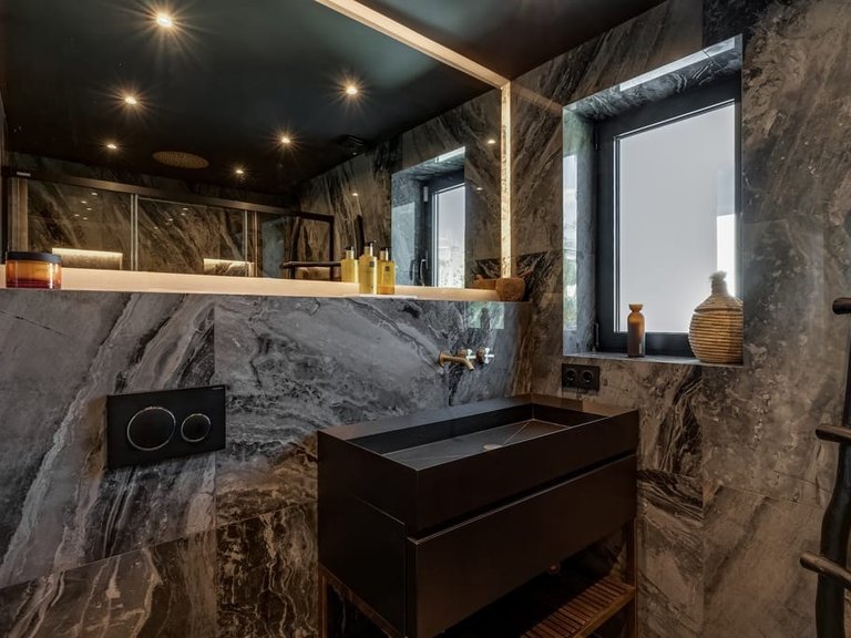 Villa for Sale in Marbella, Malaga 25