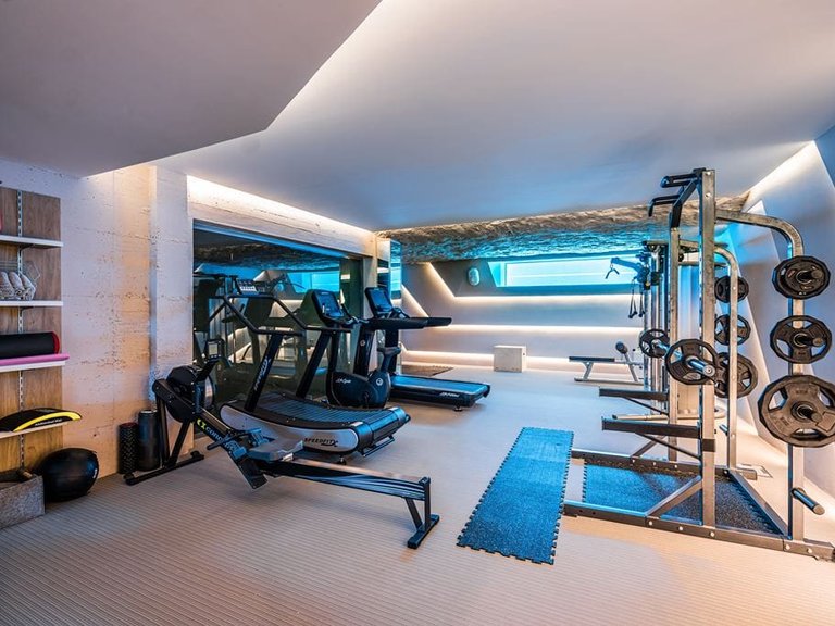 Villa for Sale in Marbella, Malaga 23