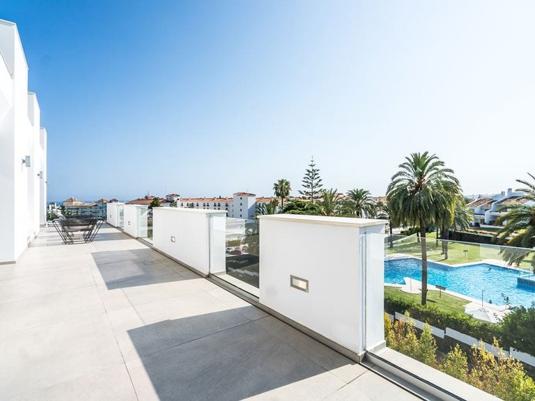 Villa for Sale in Marbella, Malaga 4