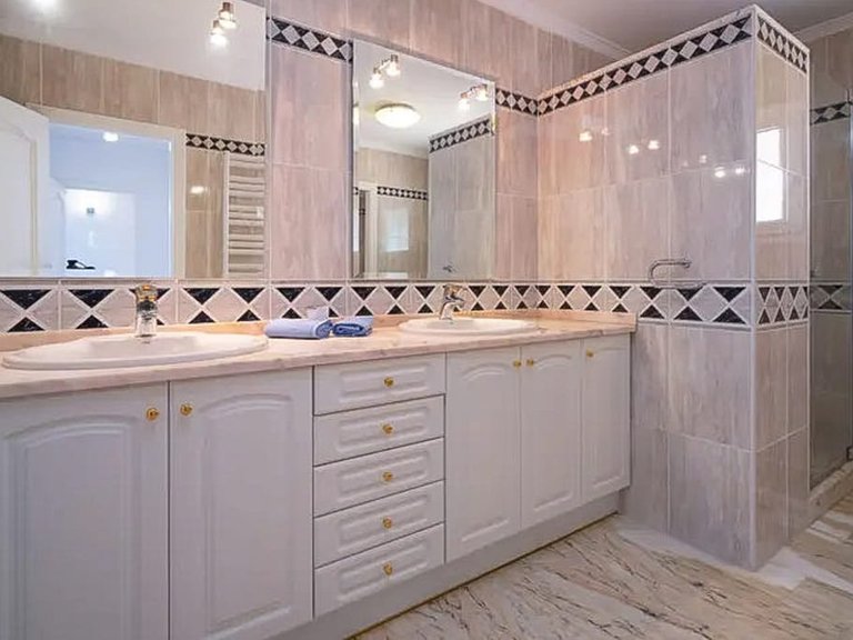 Villa for Sale in Moraira, Alicante 26