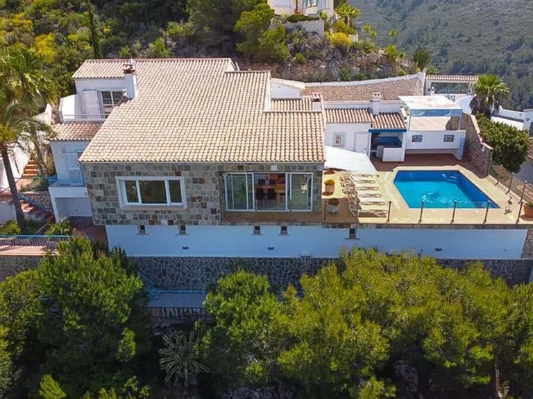 Villa for Sale in Moraira, Alicante 28