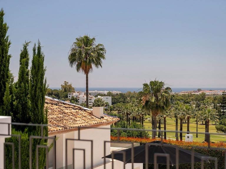 Villa for Sale in Marbella, Malaga 11