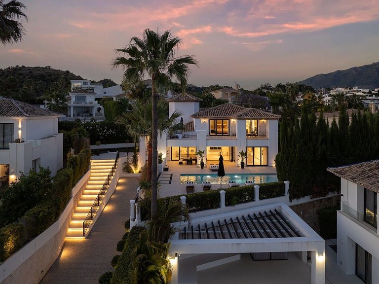 Villa for Sale in Marbella, Malaga 23