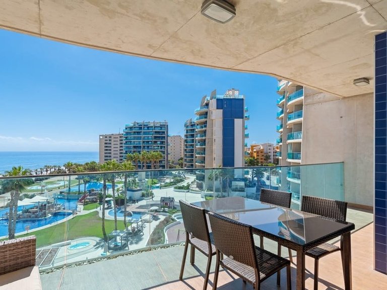 Apartment for Sale in Punta Prima, Alicante 1