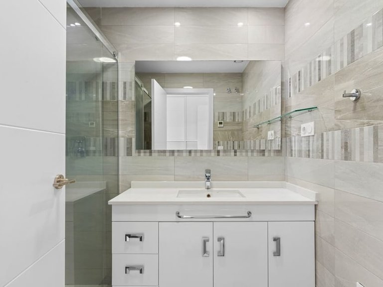 Apartment for Sale in Punta Prima, Alicante 21