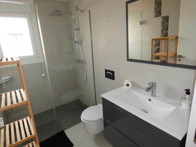 Villa for Sale in Alicante, Alicante 22