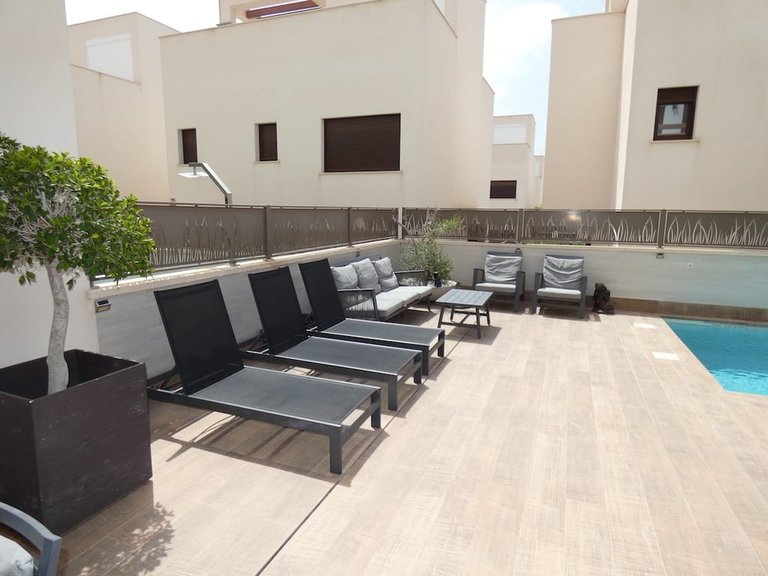 Villa for Sale in Alicante, Alicante 3