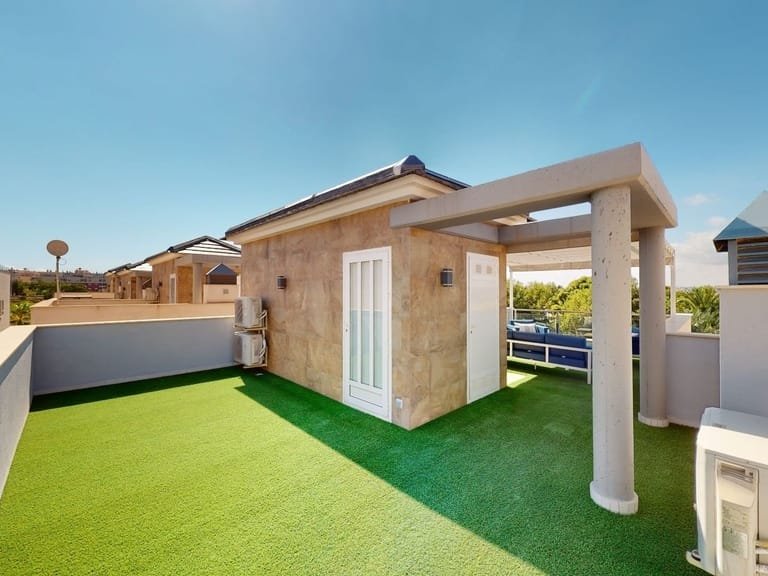Villa for Sale in Torrevieja, Alicante 6