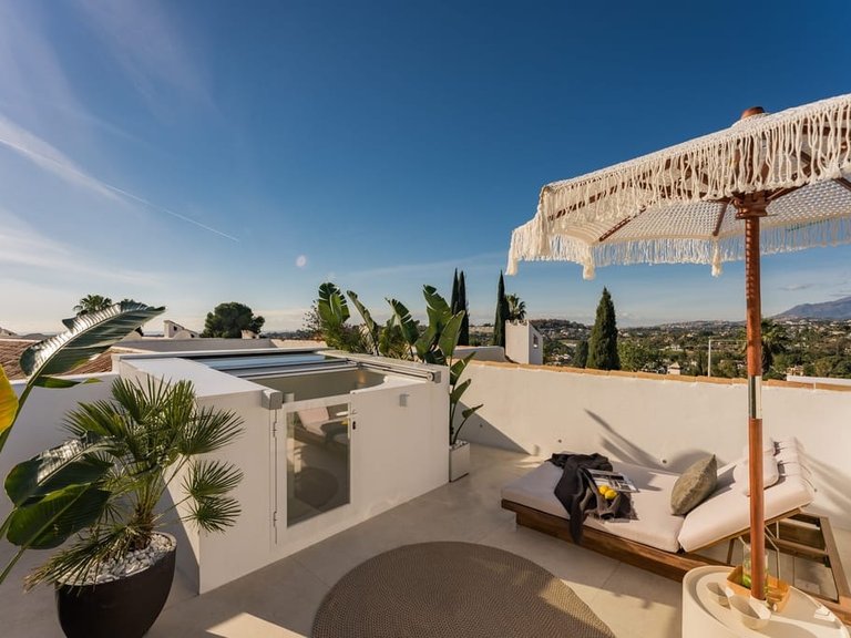 Villa for Sale in Marbella, Malaga 1