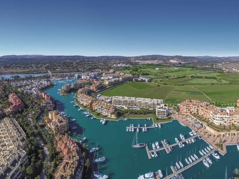 Apartment for Sale in Sotogrande, Malaga 22