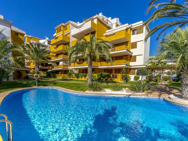 Apartment for Sale in Punta Prima, Alicante 1
