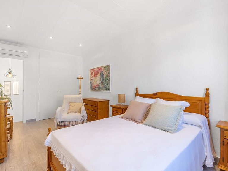 Villa for Sale in Punta Prima, Alicante 21