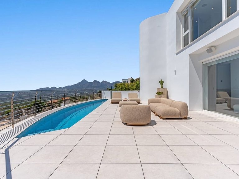 Villa for Sale in Altea, Alicante 2