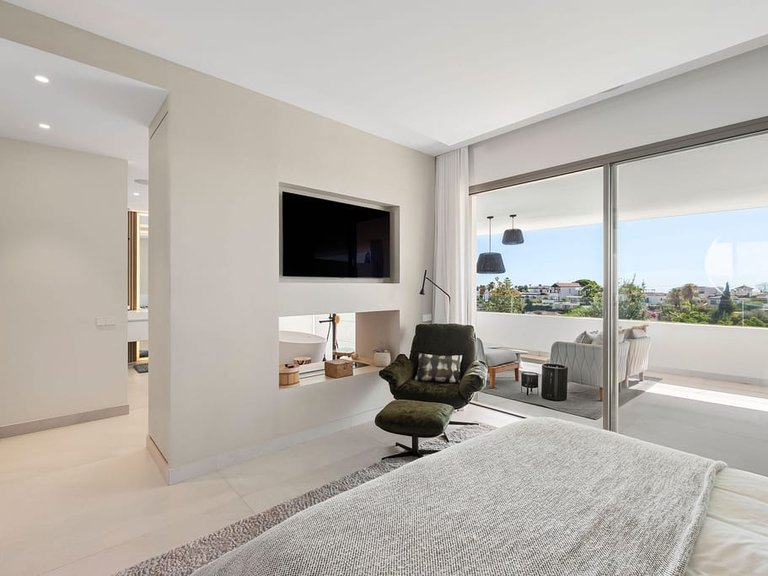 Villa for Sale in Marbella, Malaga 17